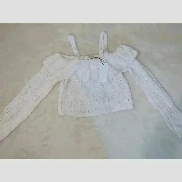 Women’s Cropped Cold Shoulder Blouse - Picture 2 of 5